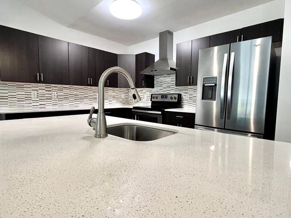 403 Gethings Cir #403