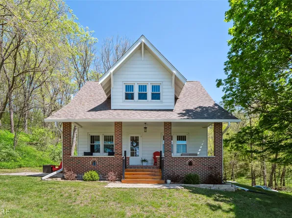 6065 NW 6th Dr, Des Moines, IA 50313