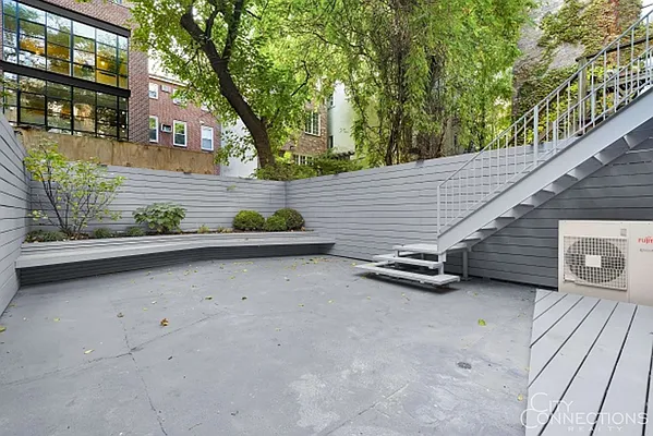 Rented by City Connections Realty | media 25