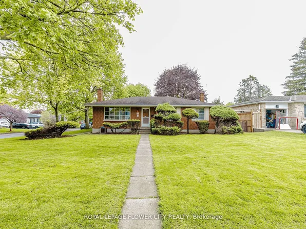 15 Cumberland Cres, London, ON N5X 1B7