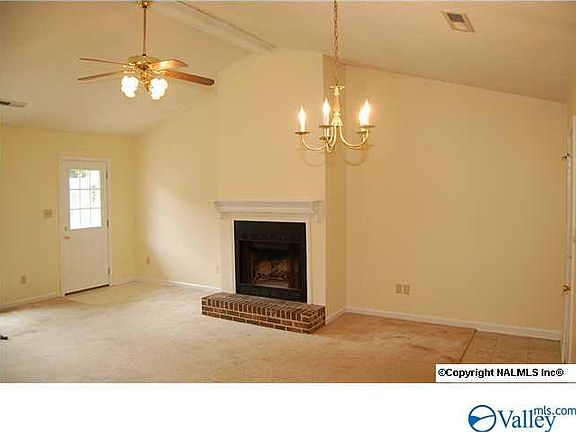 2nd image of 732 Wynsom Dr SE