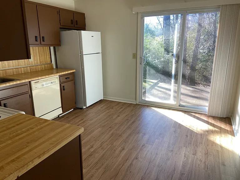 5010 Hawthorne Ct SE #2 — Photo 12