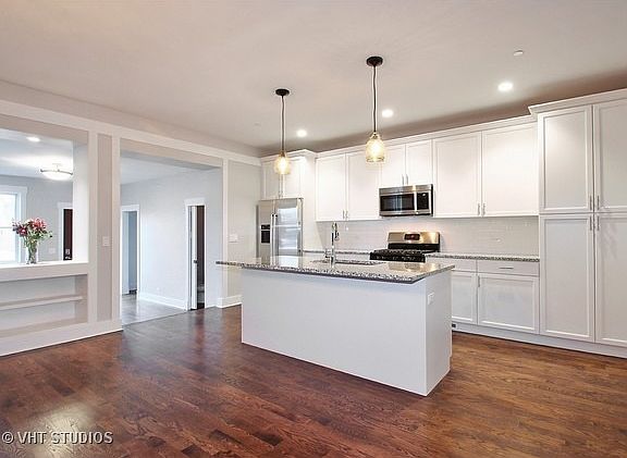 5th image of 8130 Floral Ave