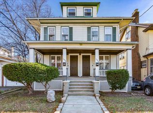 1054 Hunterdon St, Newark, NJ 07112