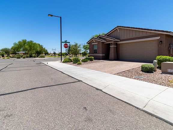 3rd image of 12105 W Remuda Dr