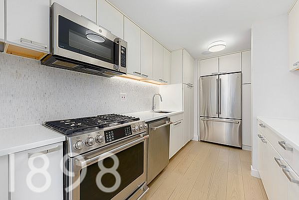 1st image of 120 W 97th St APT 3B