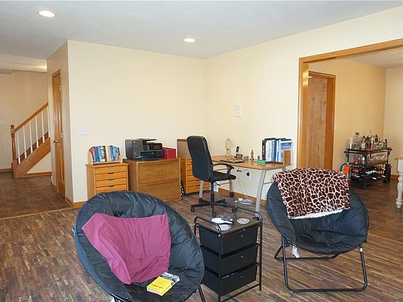 2nd image of 8434 Sugar Pine Cir