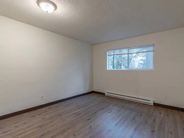 Brooktree Apartments — Photo 9