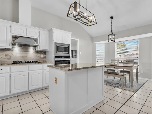308 Glen Ridge Dr, Murphy, TX 75094