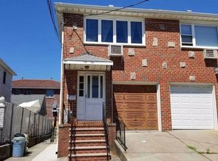1814 150th St, Whitestone, NY 11357