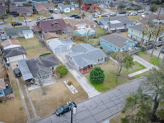 4th image of 1602 Bayou Shore Dr