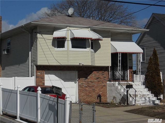 2nd image of 309 Grand Ave
