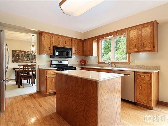 4th image of 25064 Blakely Dr