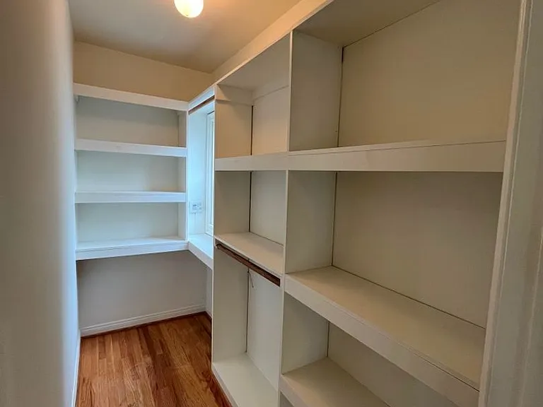 4316 Greenbush Ave — Photo 15