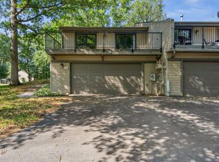 4405 Arden View Ct, Arden Hills, MN 55112