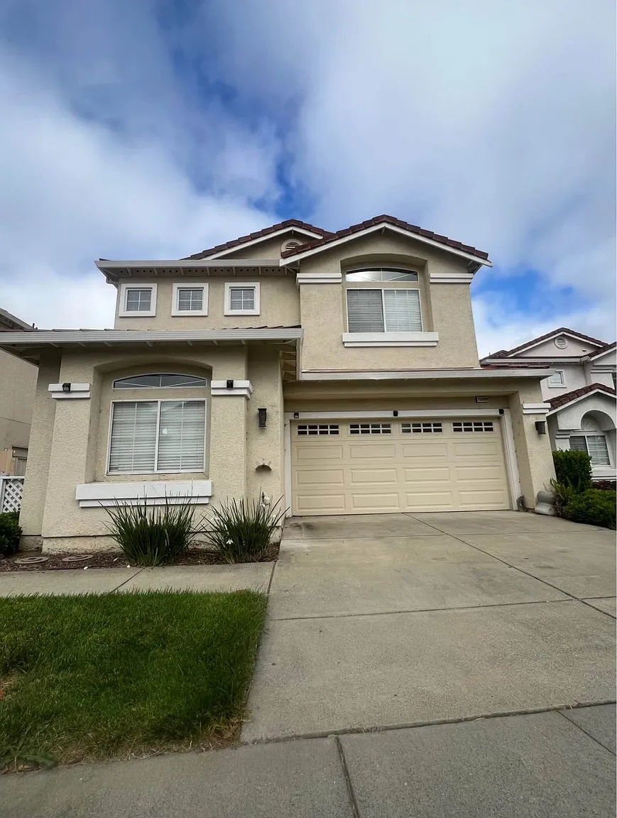 15909 Bayberry Ln photo 1