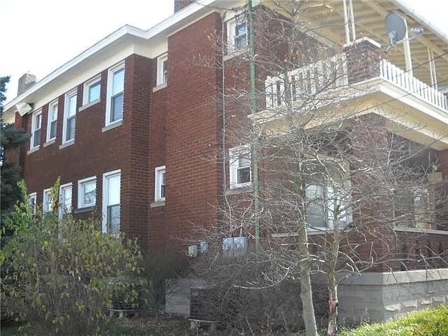 2nd image of 1054 Academy Ave