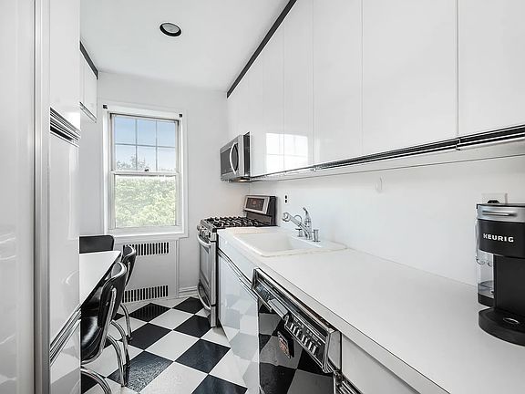 4th image of 77-35 113th St #4A