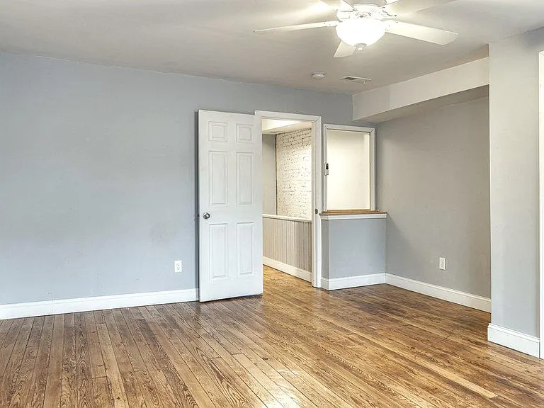Entryway of 3rd floor bedroom