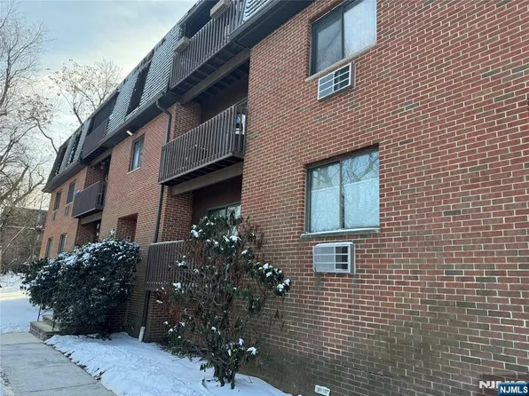 700 Mill St Unit I2, Belleville, NJ 07109