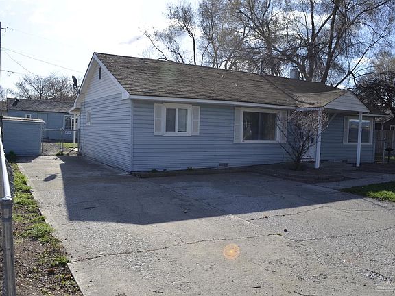 2nd image of 786 SE Idlewood St