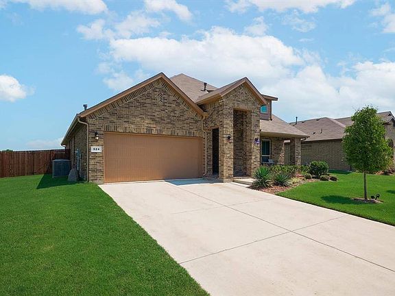 2nd image of 524 Dunster Ln