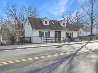 1311 Shawnee St, Leavenworth, KS 66048