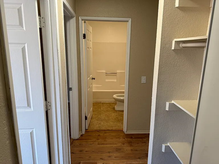 11217 Wright Rd #B — Photo 22