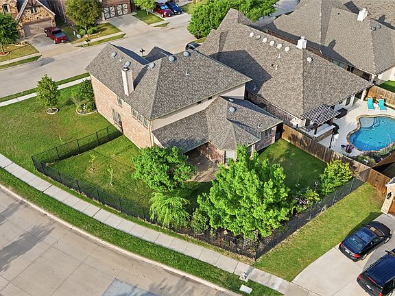 5th image of 4500 Lakeside Hollow St