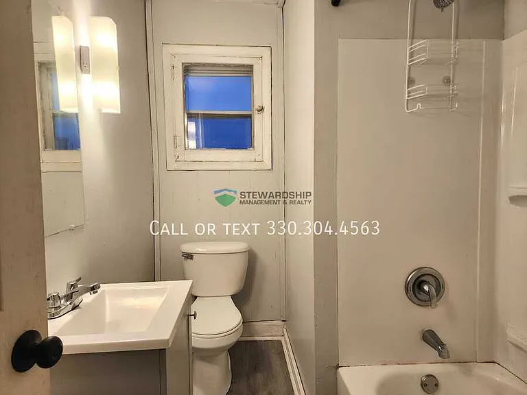 1628 E Market St #3 — Photo 12