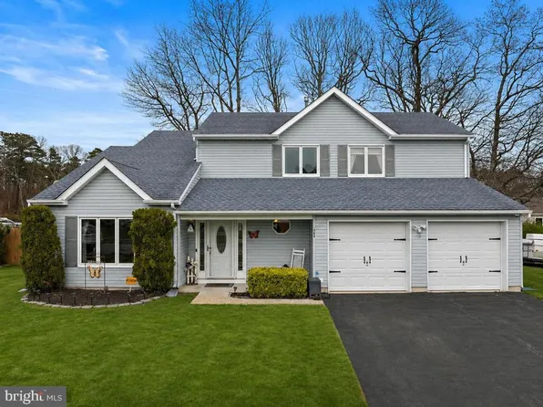 141 New Hope St, Tuckerton, NJ 08087