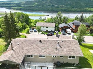 11719 W 103rd St, Peace River, AB T8S 1M1