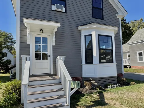 4 Berry Ave, Lisbon, ME 04252