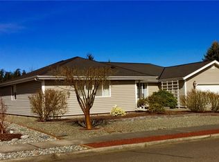 952 E Spruce St, Sequim, WA 98382