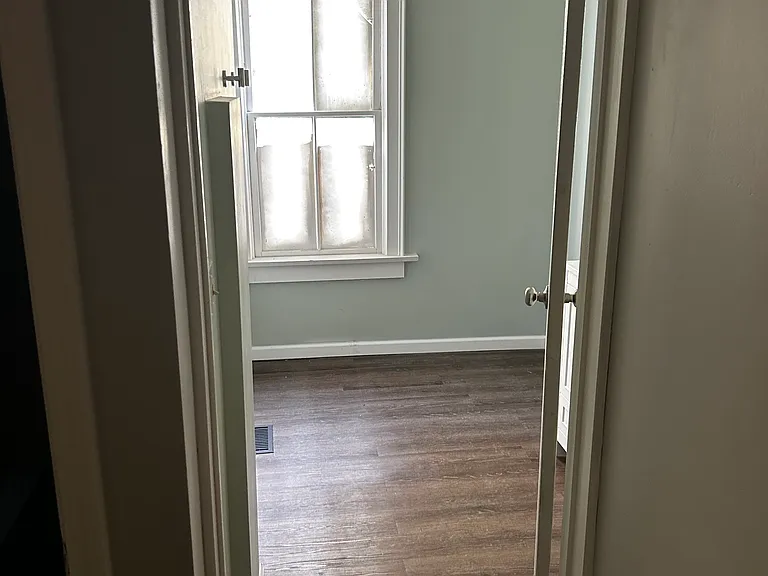 31 Maple Ave — Photo 5