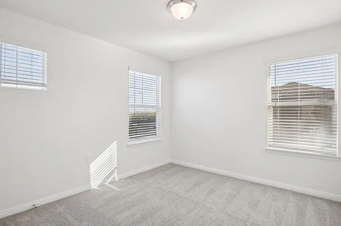 4917 Stockton Ln — Photo 13