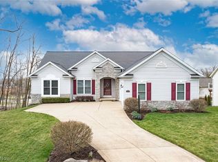 2052 Glenmont Dr, Brunswick, OH