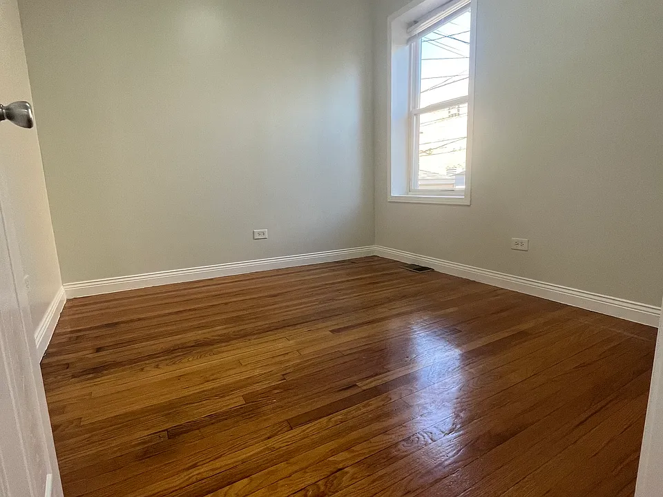 Bedroom #1