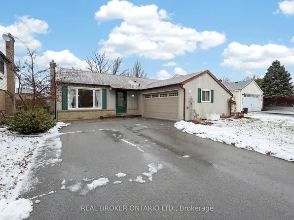 29 Red Mills Dr, East Gwillimbury, ON L9N 1B5