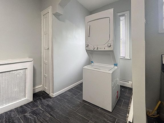 3rd image of 1702 Wagner Ave
