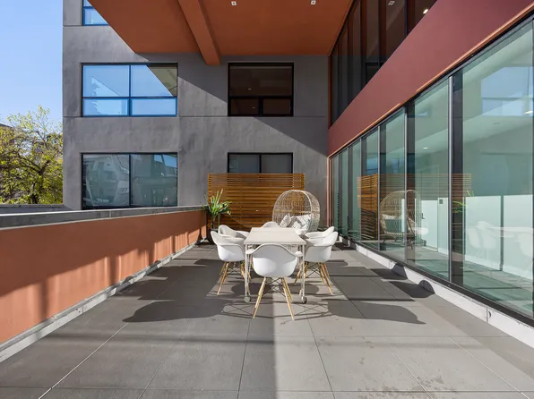 850 Metropolitan Avenue image 10 of 14