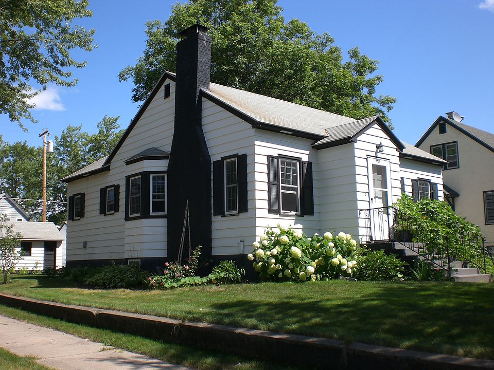1st image of 105 E White St