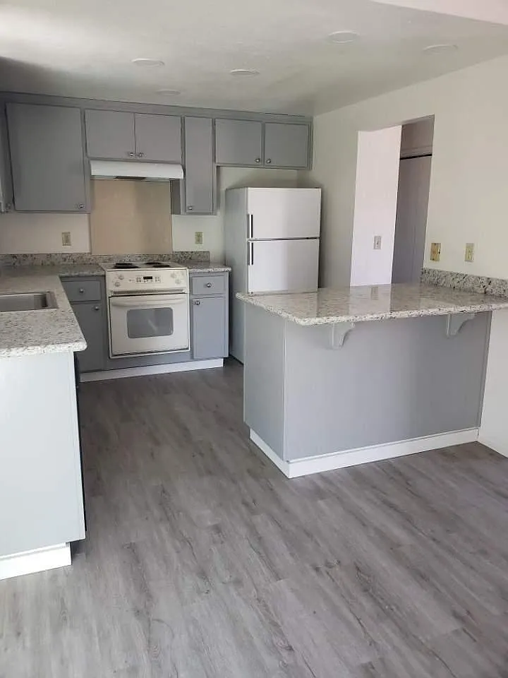 1868 Pennebaker Way APT 3 photo 1