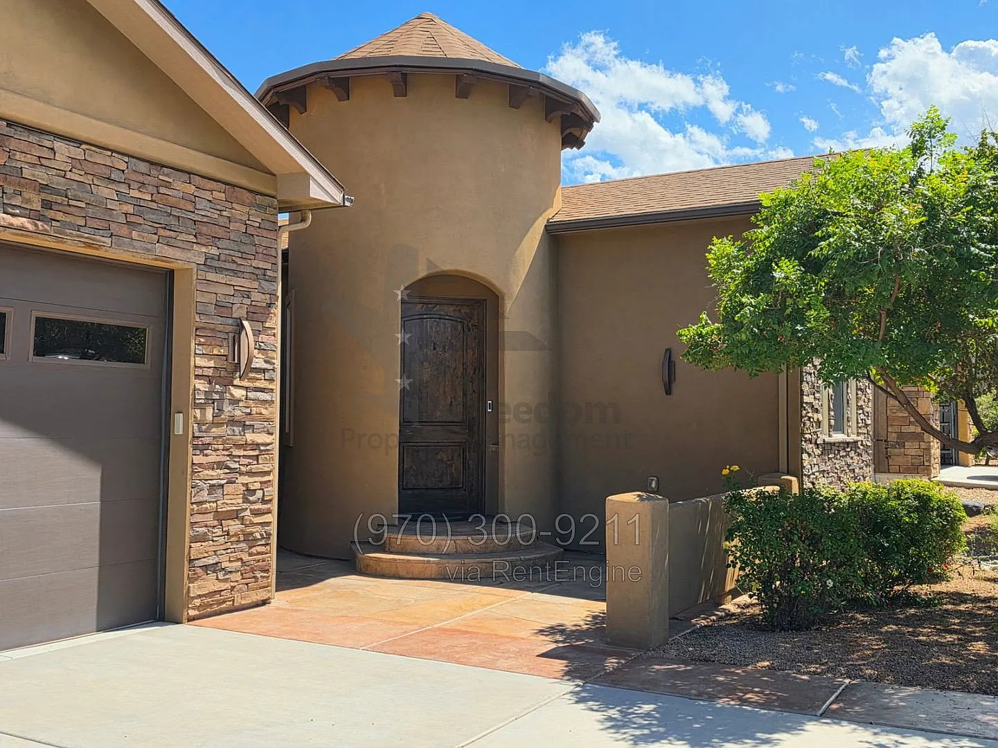 3 bed, 2.0 bath, 1921 sqft, $2,600 — Photo 3