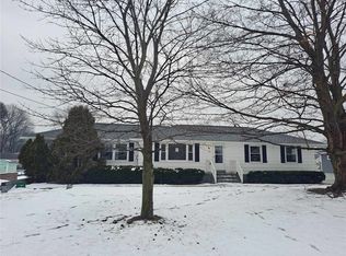 1990 Maple Ave, Palmyra, NY 14522