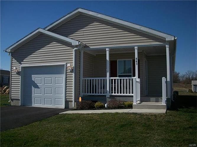 1st image of 643 Whitemarsh Dr