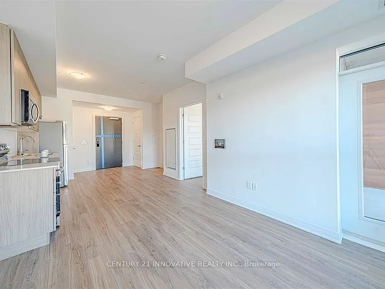 490 Gordon Krantz Ave #201 — Photo 14