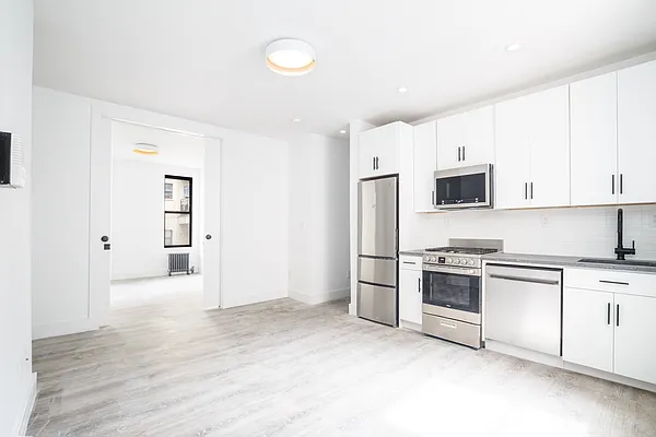 Rented by MNS | media 3