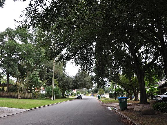 5th image of 1980 E End Ave