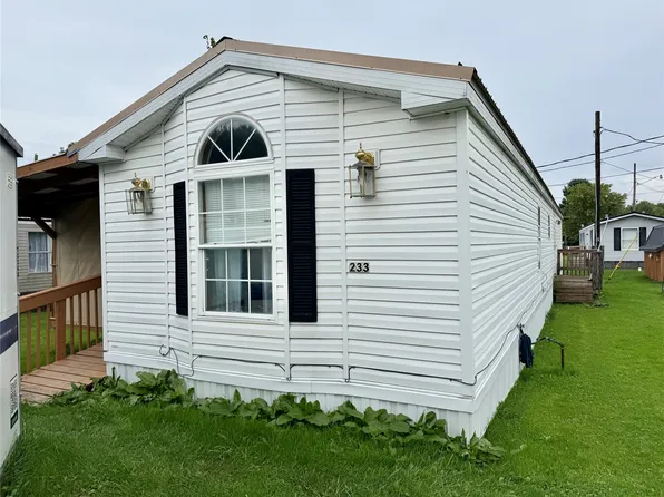 233 Apache Ave, Corry, PA 16407
